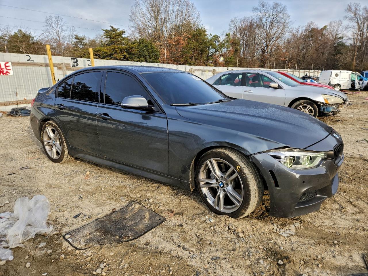 2017 BMW 330 I photo 4