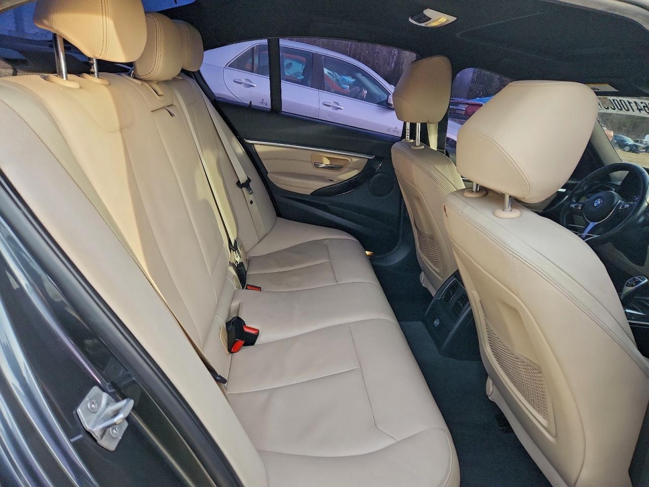 2017 BMW 330 I photo 10