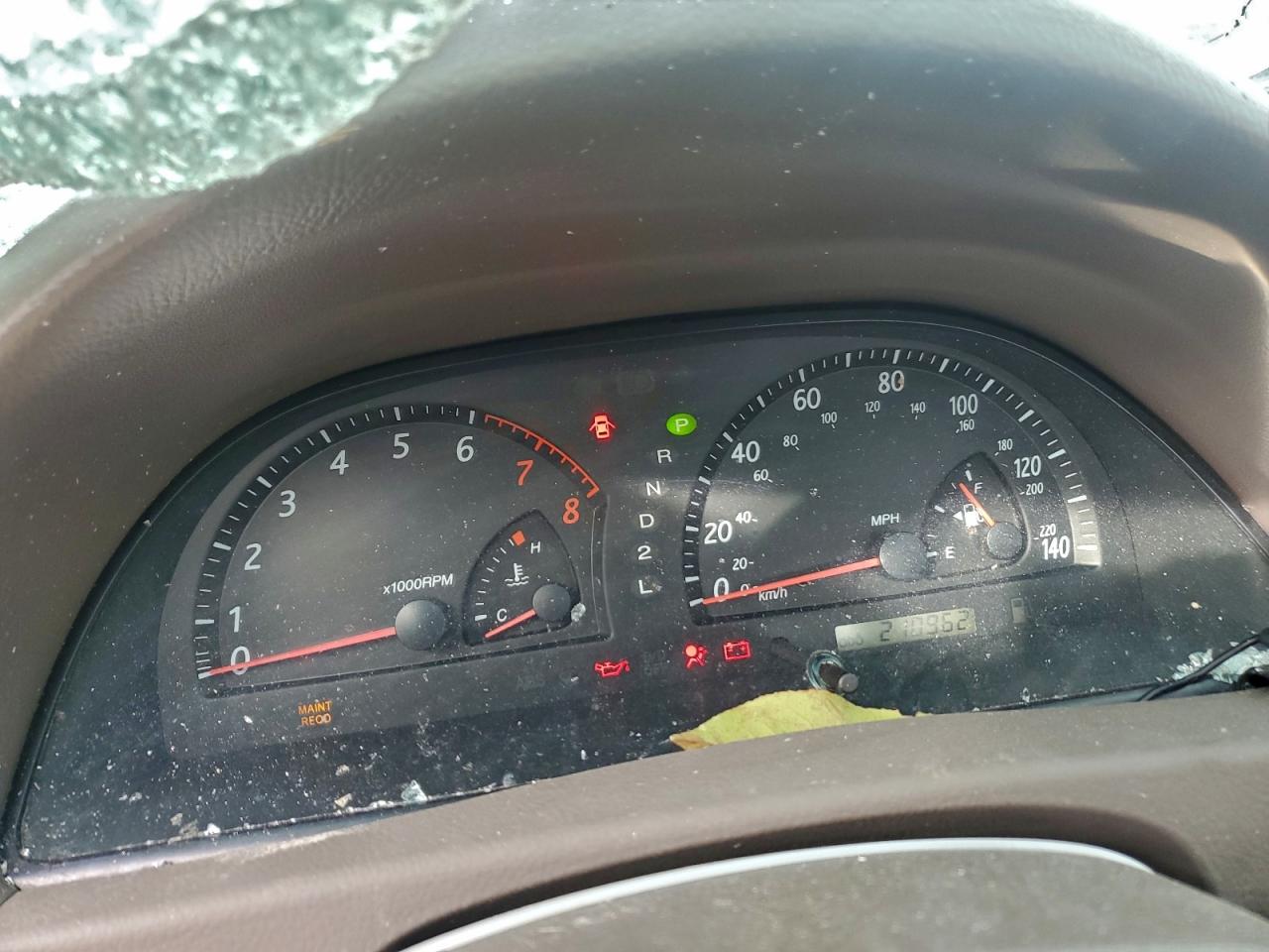 2004 TOYOTA CAMRY LE photo 9