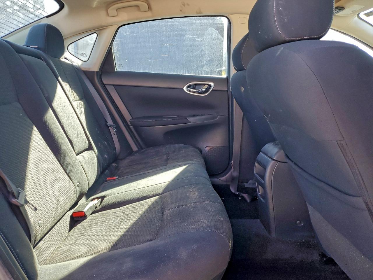 2015 NISSAN SENTRA S photo 10