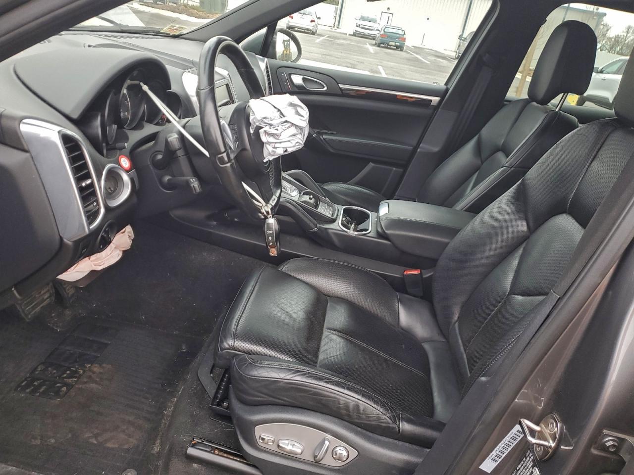 2011 PORSCHE CAYENNE photo 7