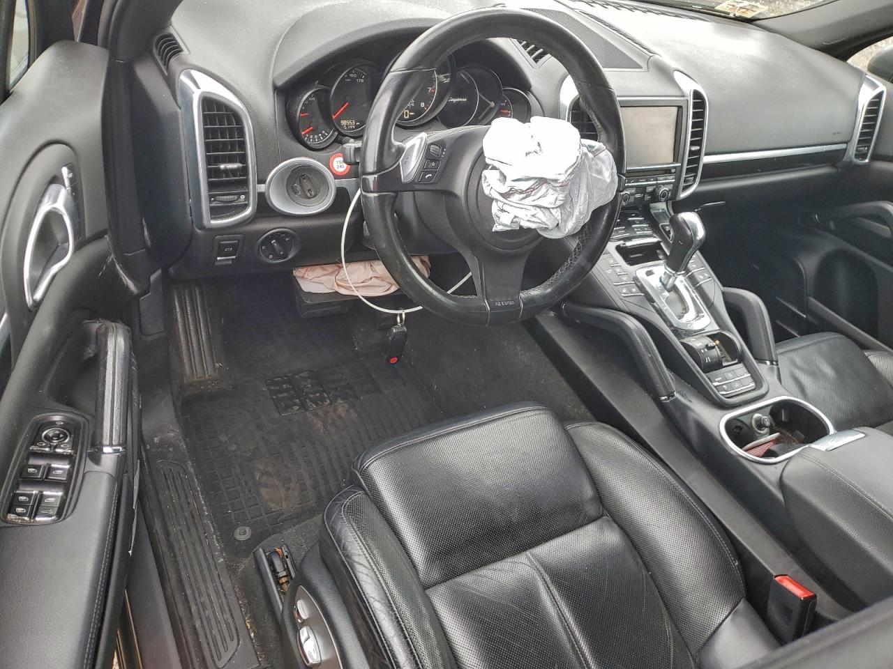 2011 PORSCHE CAYENNE photo 8
