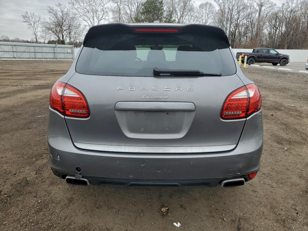 2011 PORSCHE CAYENNE photo 6
