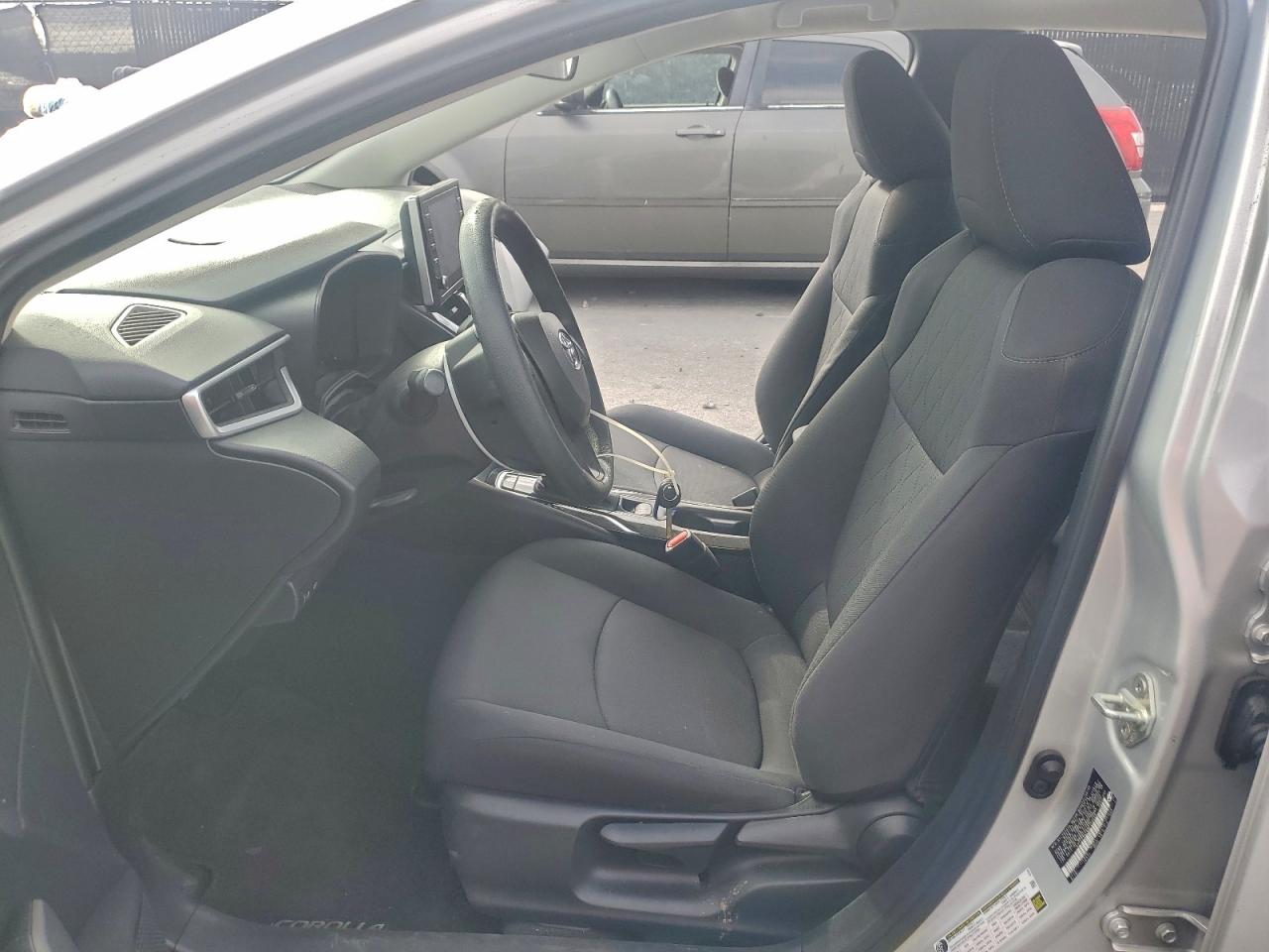 2021 TOYOTA COROLLA LE photo 7