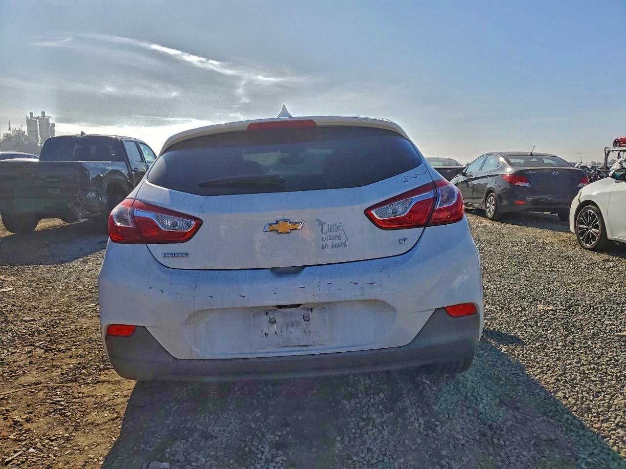 2017 CHEVROLET CRUZE LT photo 6