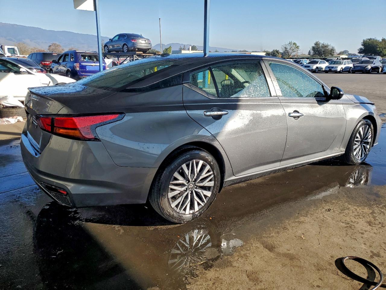 2025 NISSAN ALTIMA SV photo 5