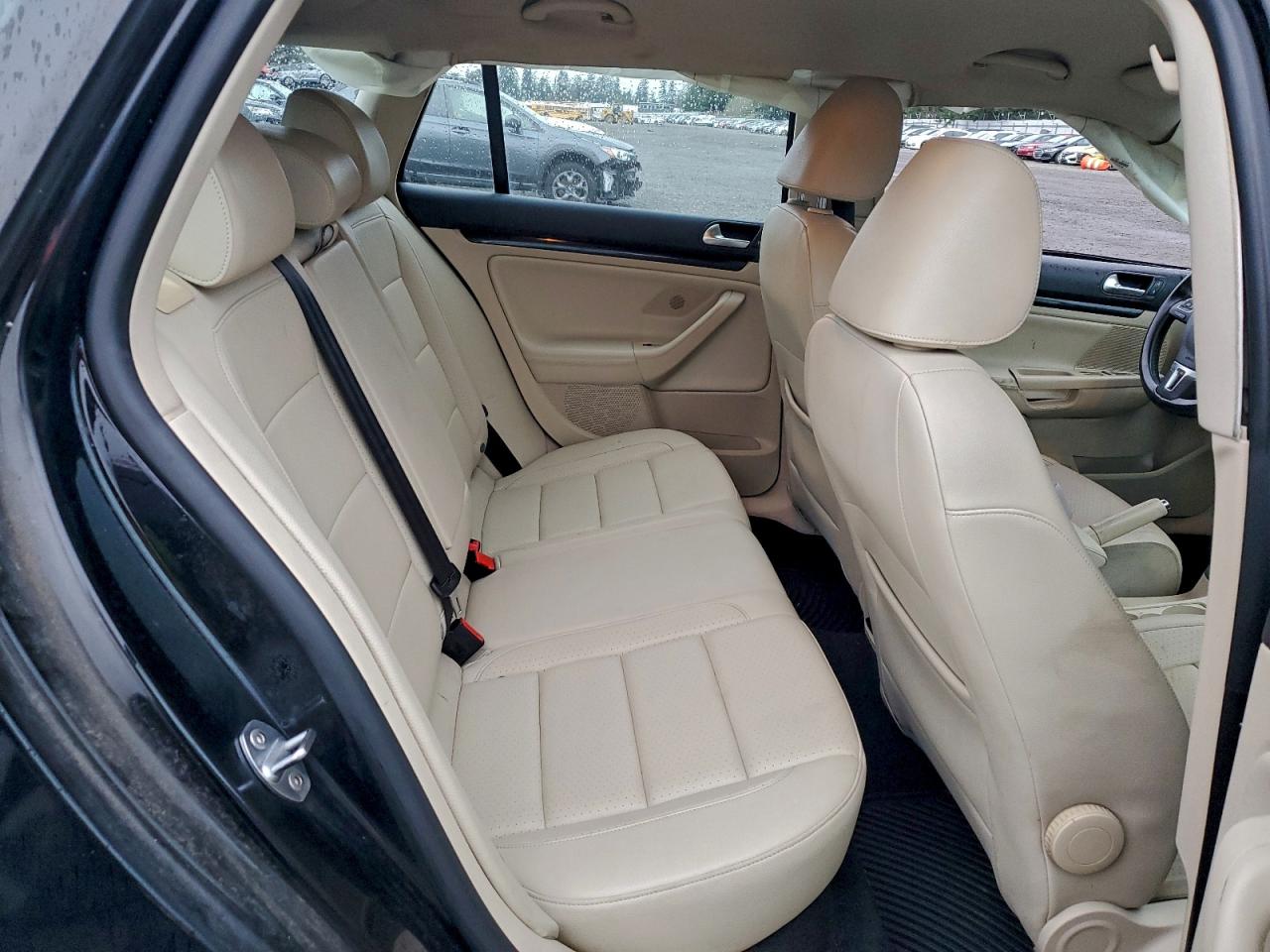 2013 VOLKSWAGEN JETTA TDI photo 10
