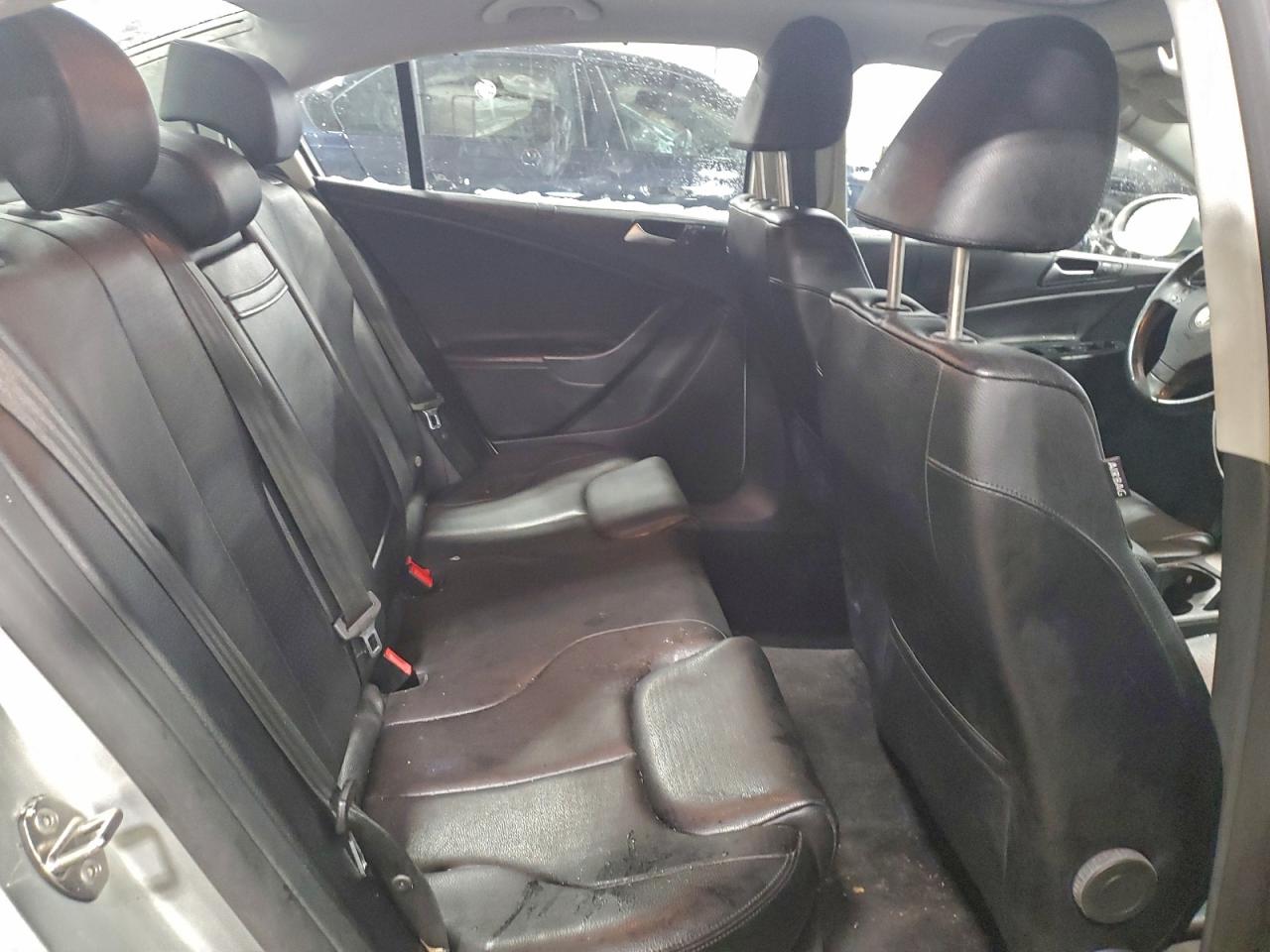 2009 VOLKSWAGEN PASSAT TURBO photo 10