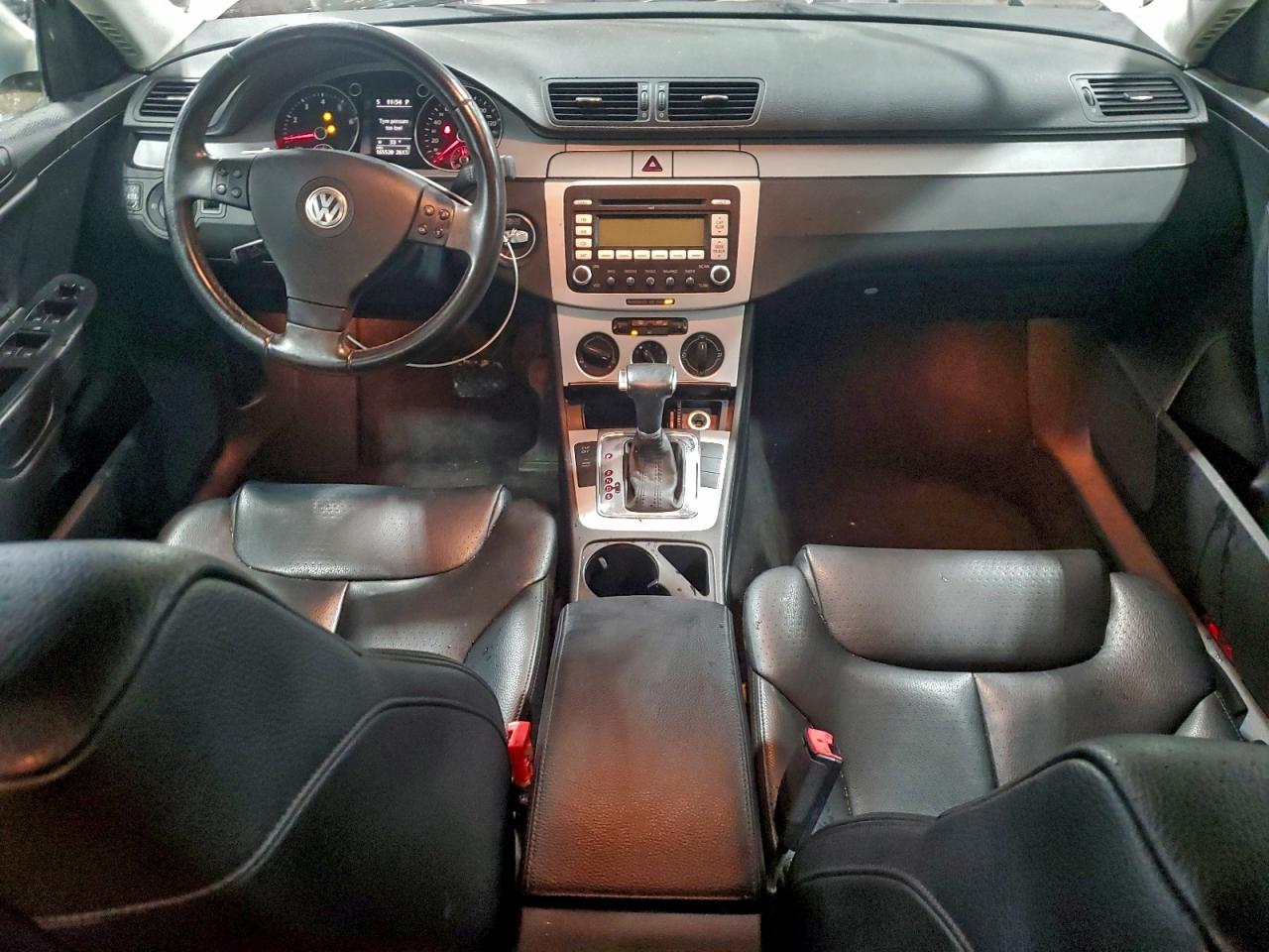 2009 VOLKSWAGEN PASSAT TURBO photo 8