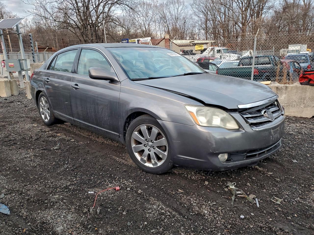 2006 TOYOTA AVALON XL photo 4