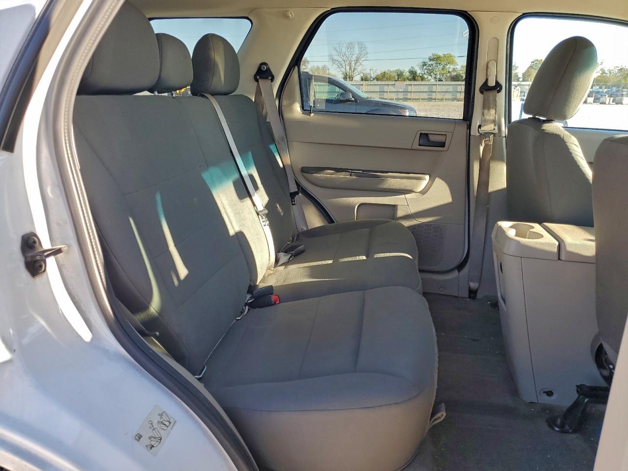 2011 FORD ESCAPE XLS photo 11