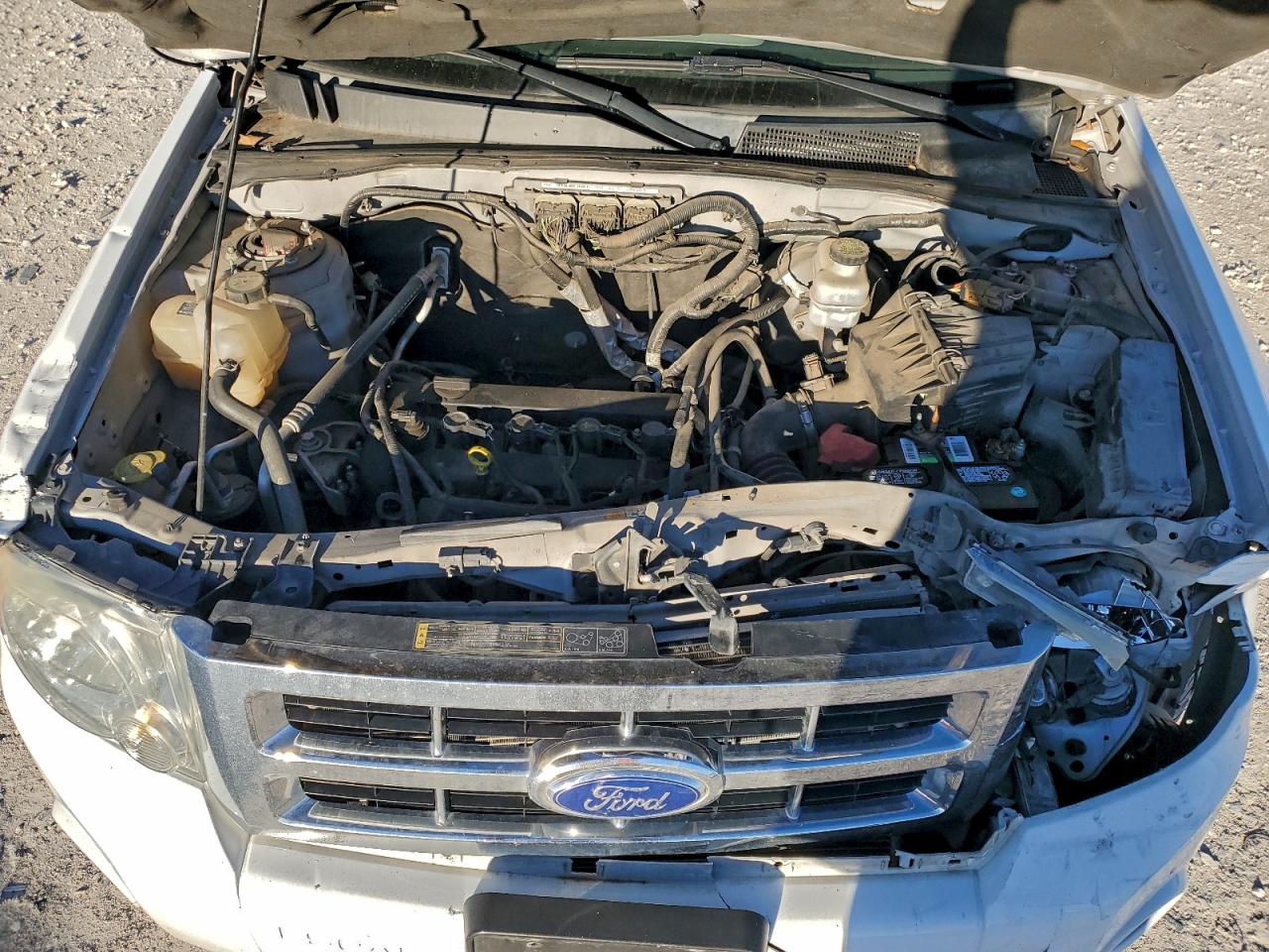 2011 FORD ESCAPE XLS photo 12