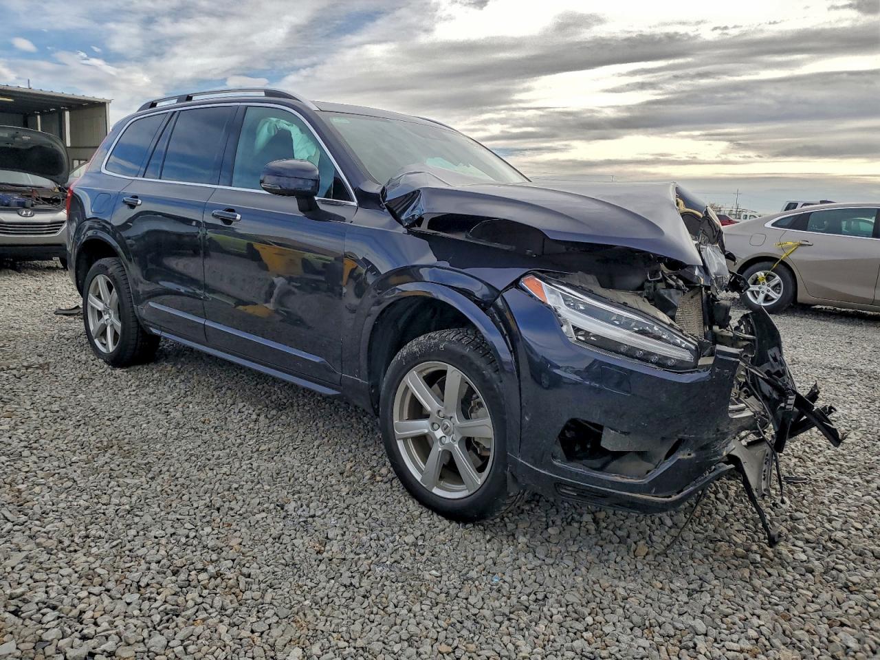 2016 VOLVO XC90 T8 photo 4