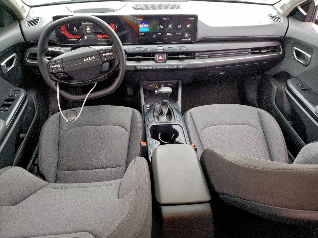 2025 KIA K4 LX photo 8