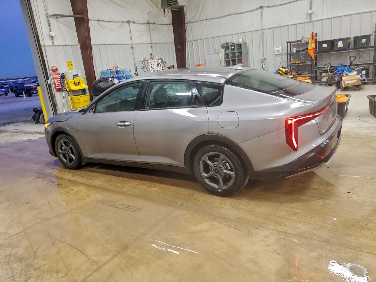 2025 KIA K4 LX photo 2