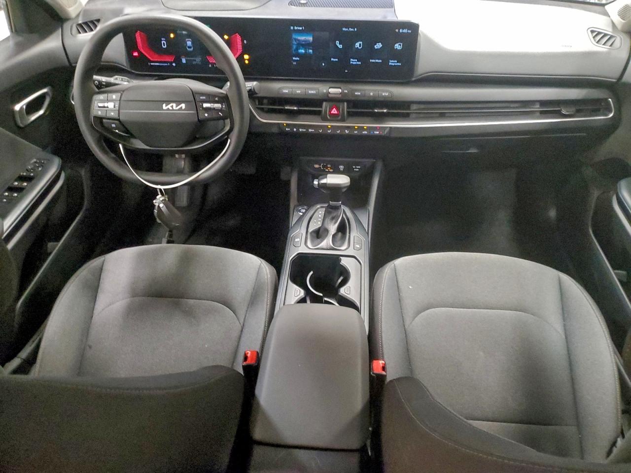 2025 KIA K4 LX photo 8