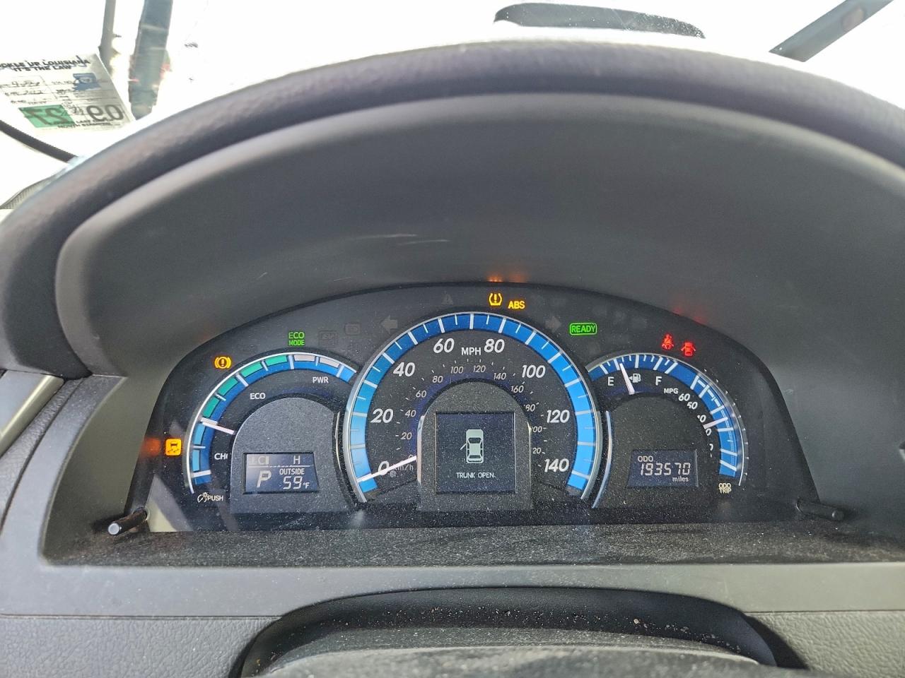 2012 TOYOTA CAMRY HYBRID photo 9