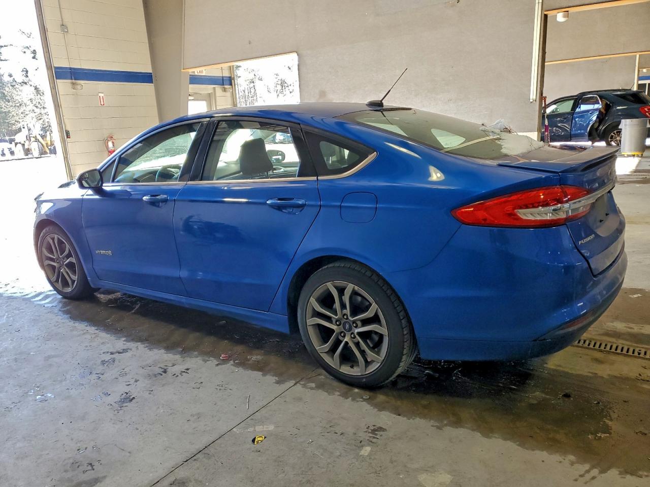 2017 FORD FUSION SE HYBRID photo 2