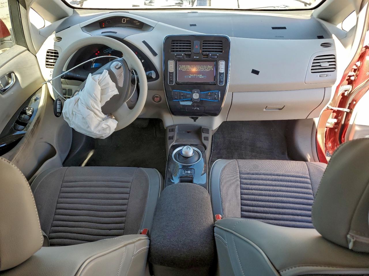 2011 NISSAN LEAF SV photo 8