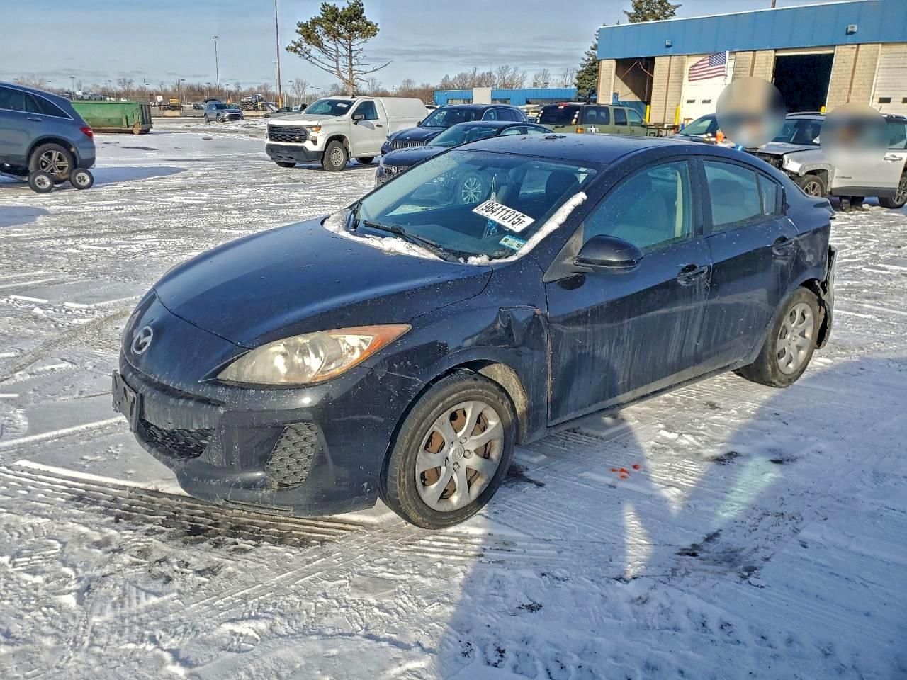 2013 MAZDA 3