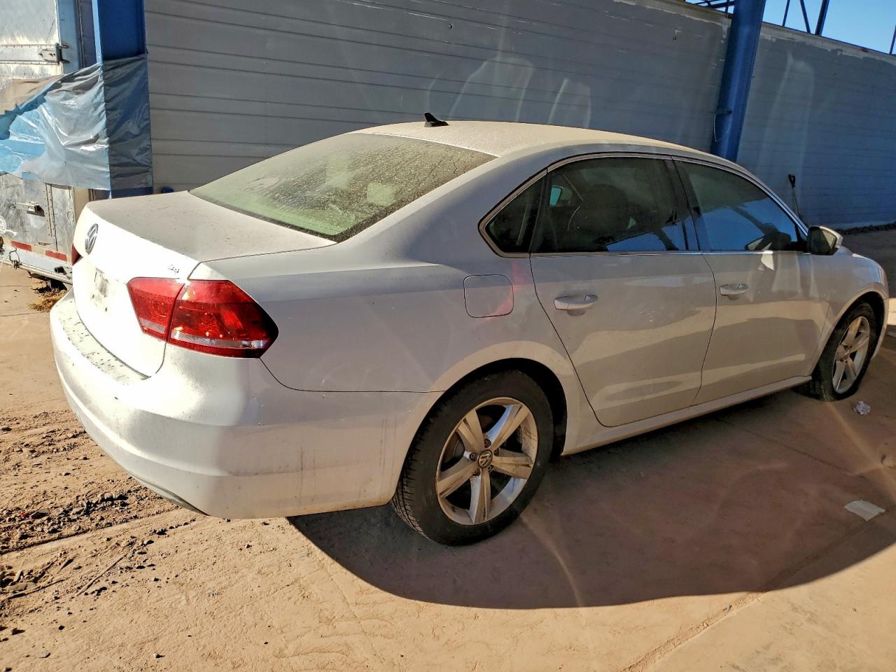 2012 VOLKSWAGEN PASSAT photo 3