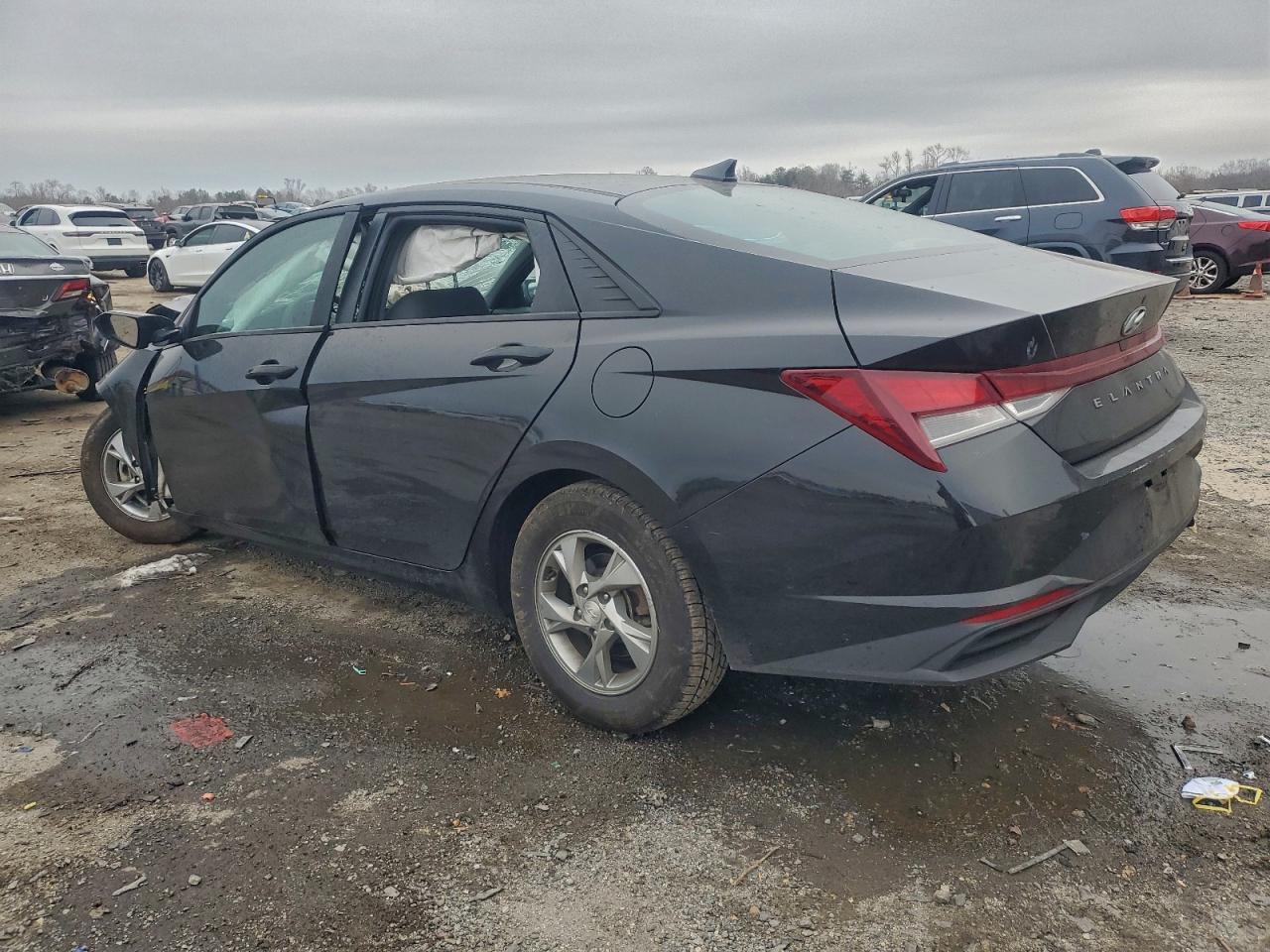 2023 HYUNDAI ELANTRA SE photo 2