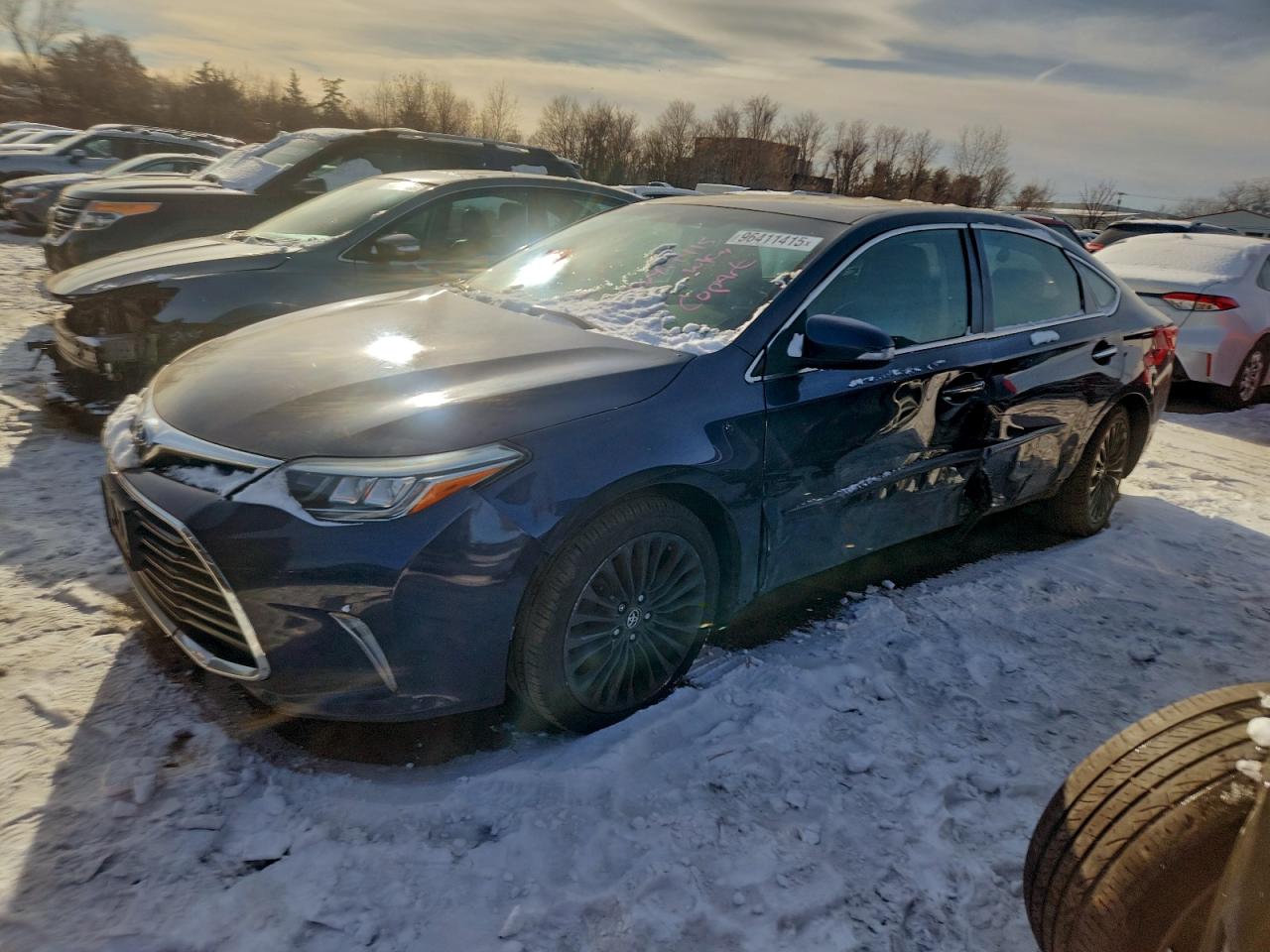 2016 TOYOTA AVALON