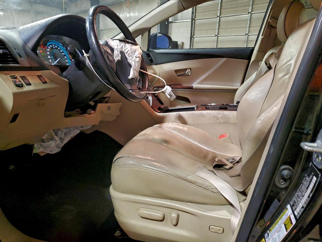 2009 TOYOTA VENZA photo 13
