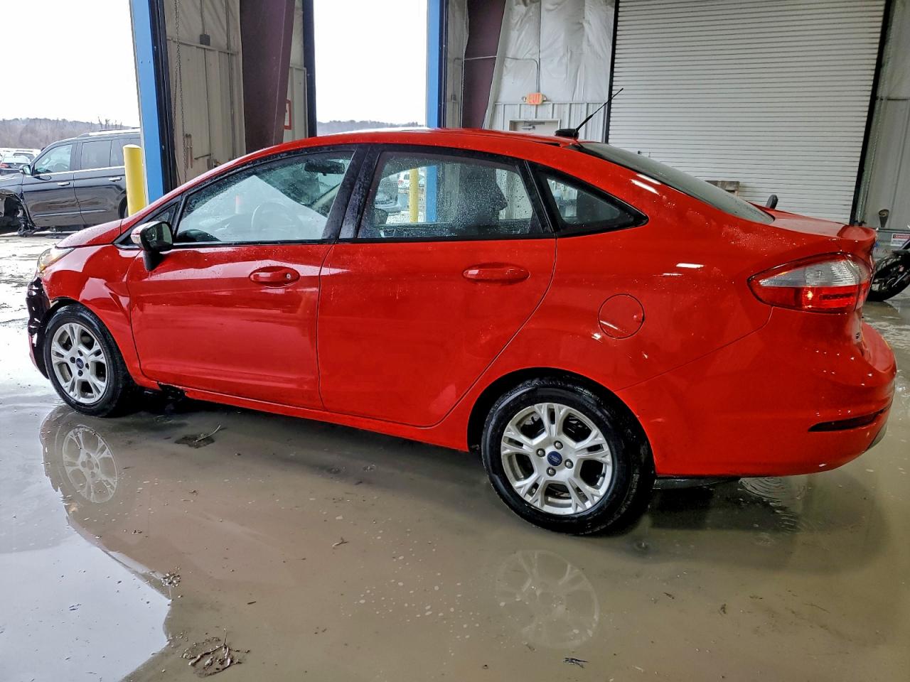 2015 FORD FIESTA SE photo 2
