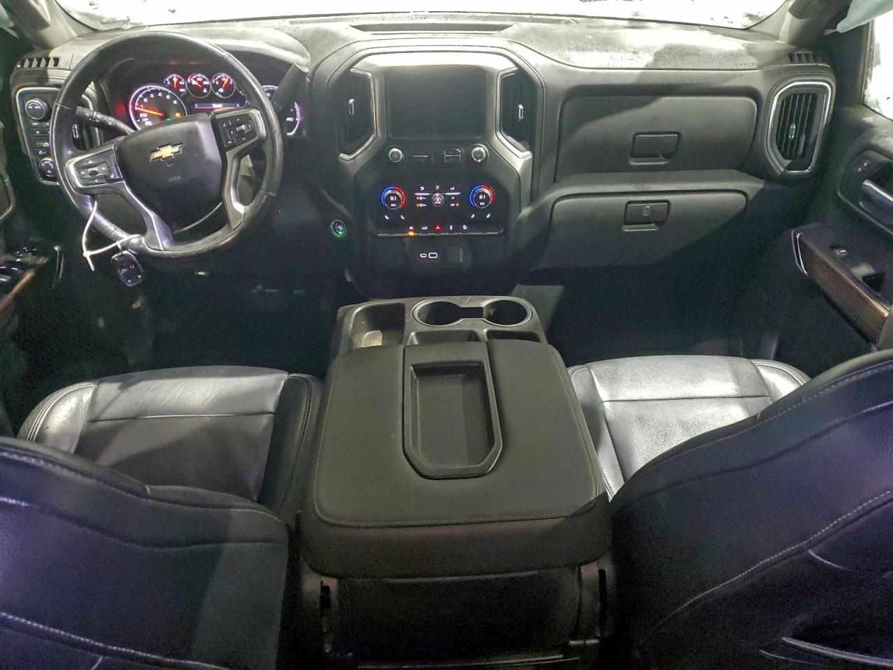 2020 CHEVROLET SILVERADO K1500 LT photo 8