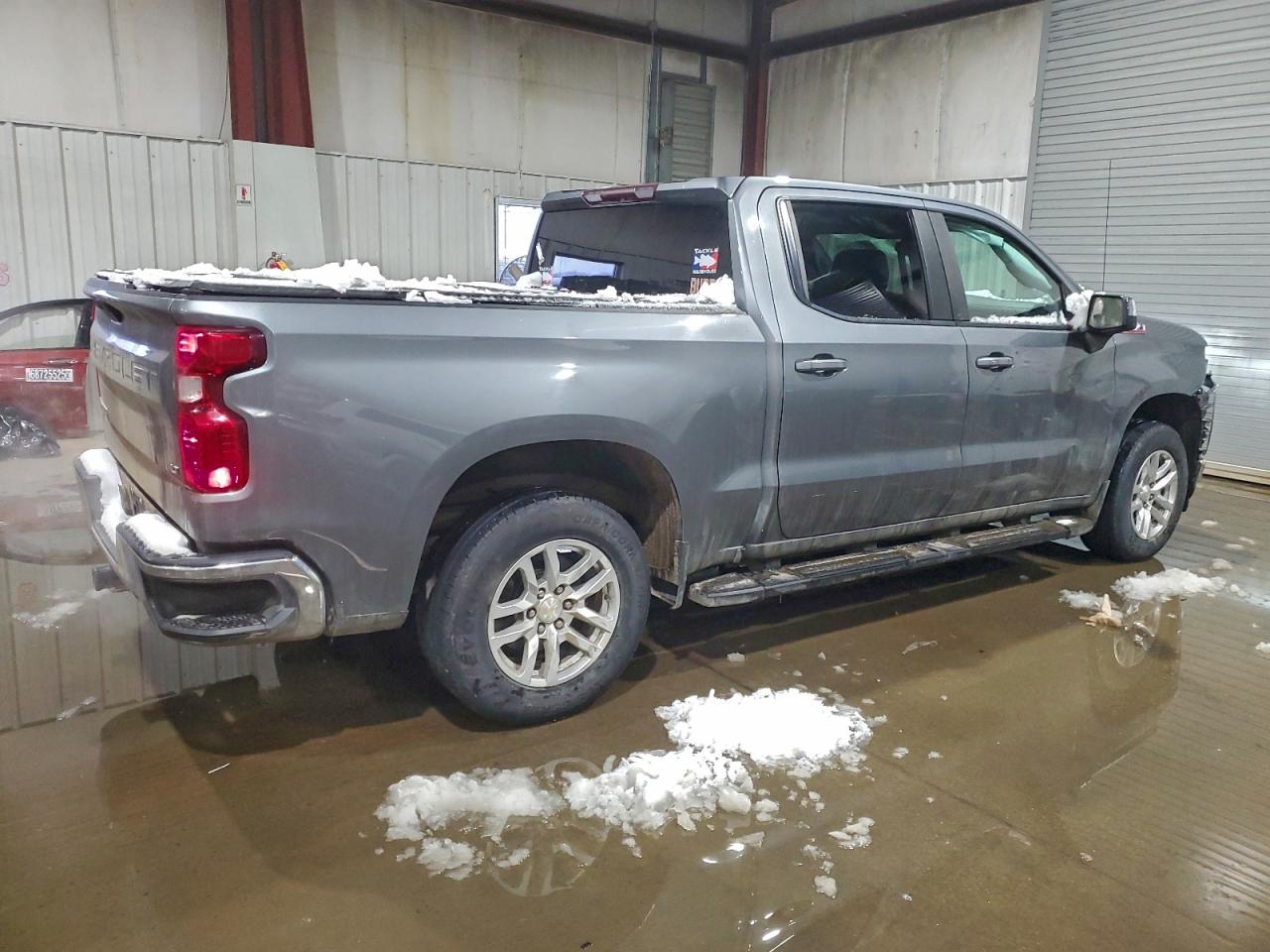2020 CHEVROLET SILVERADO K1500 LT photo 3