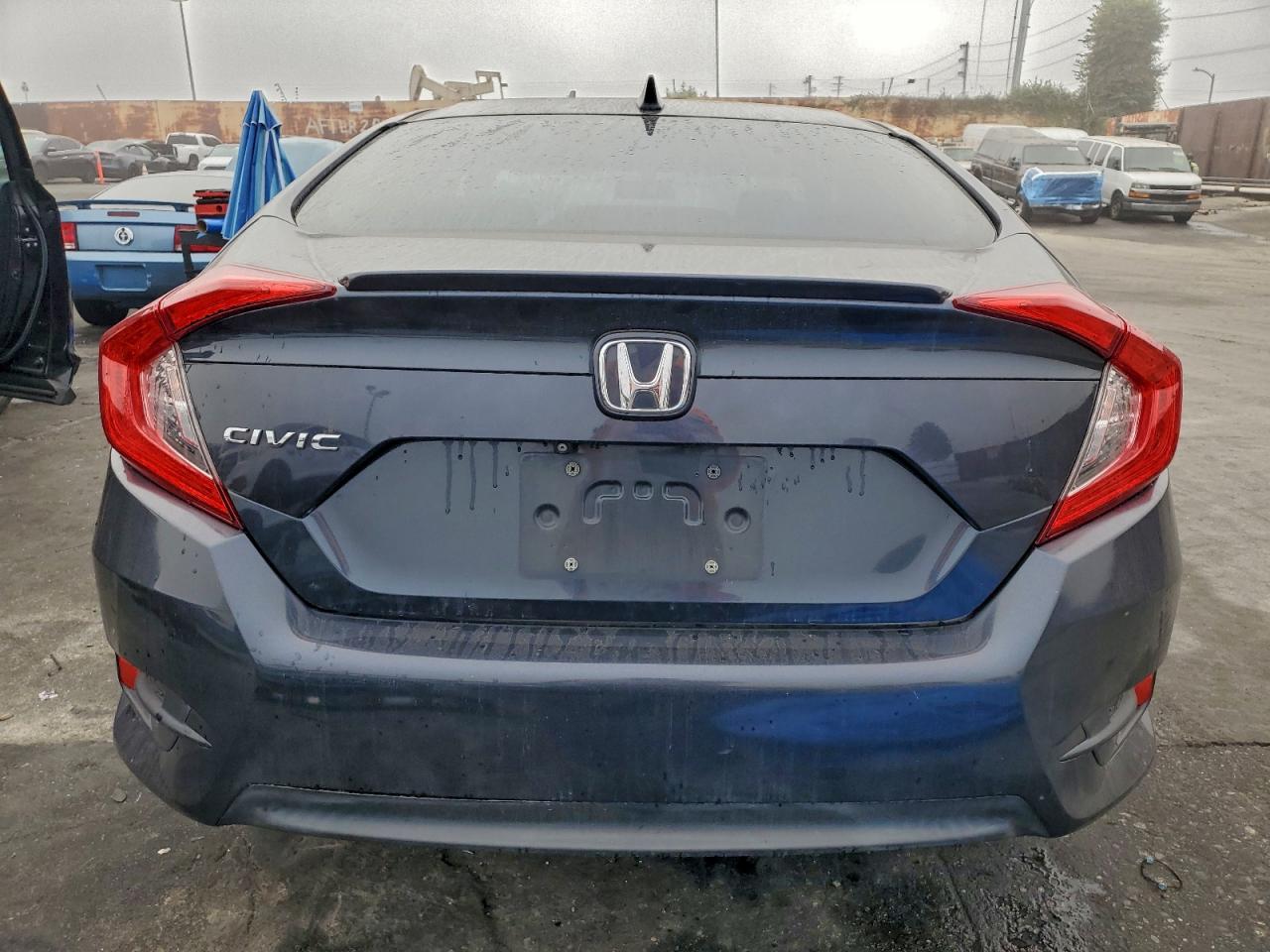2017 HONDA CIVIC EX photo 6