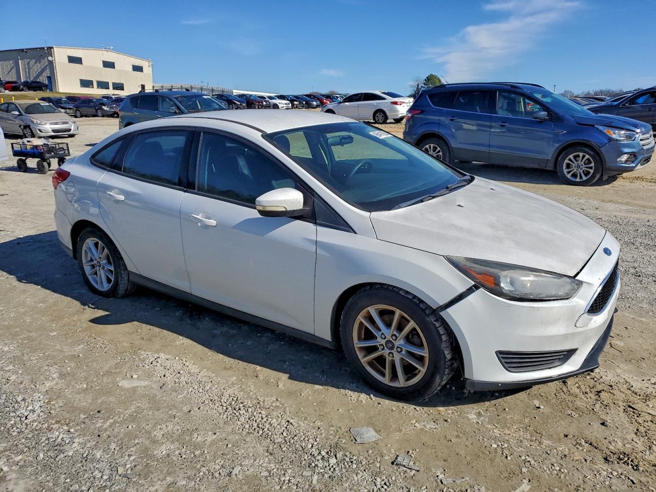 2015 FORD FOCUS SE photo 4