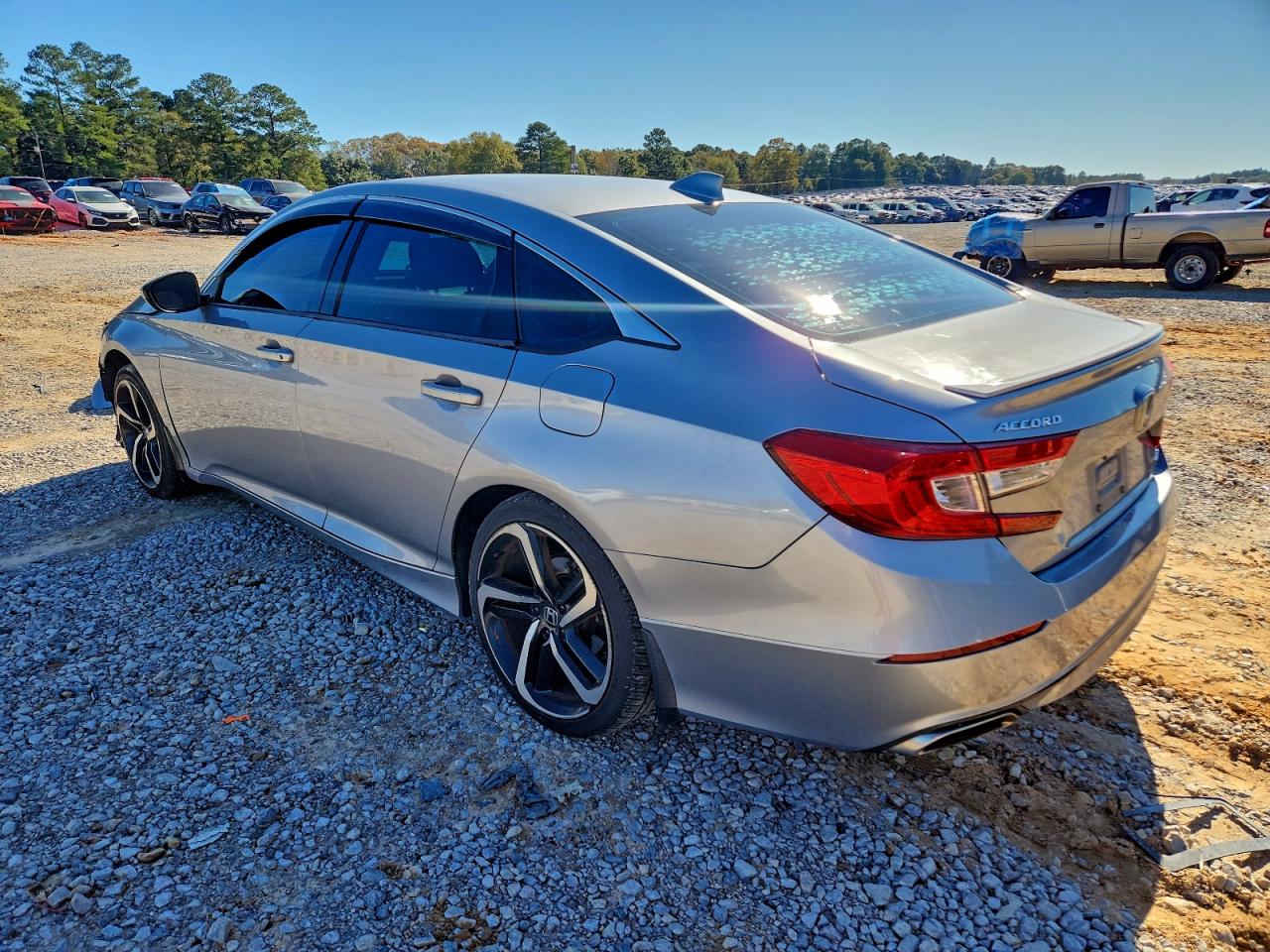 2018 HONDA ACCORD SPORT photo 2
