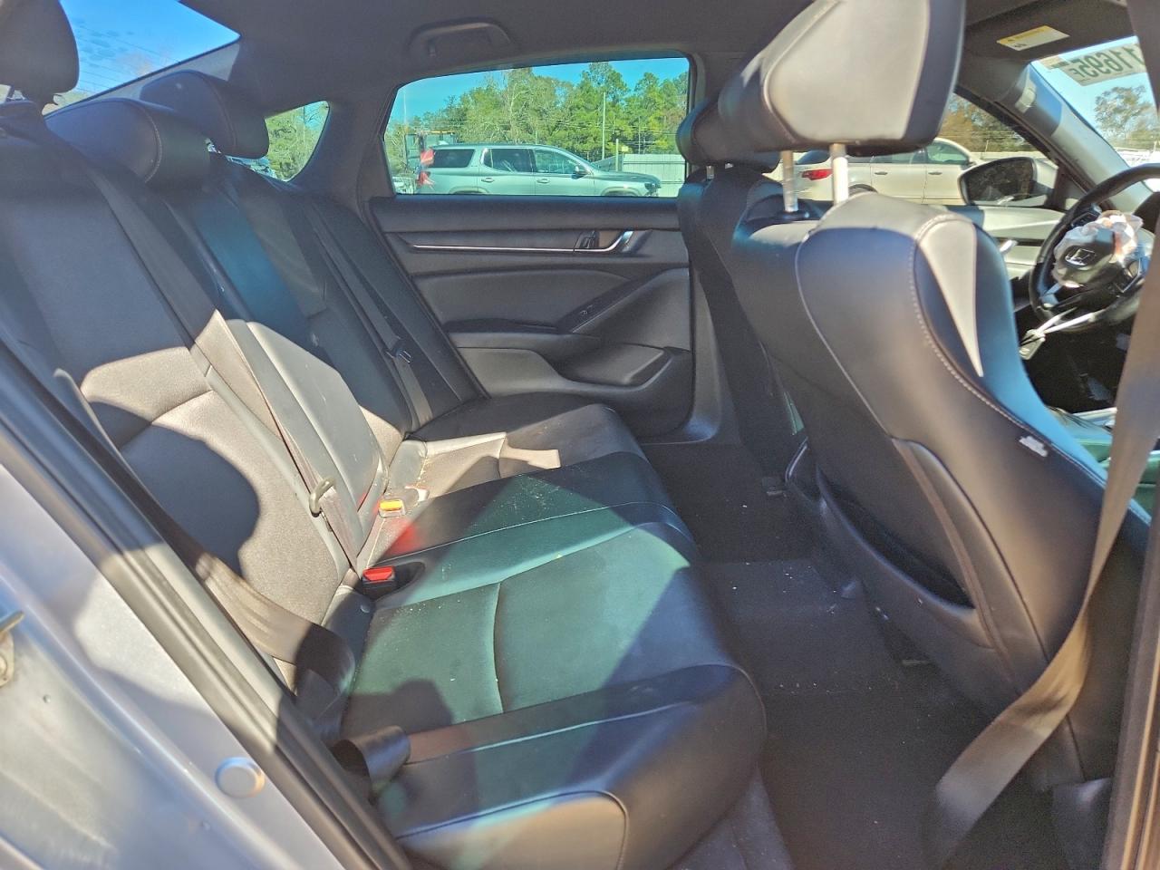 2018 HONDA ACCORD SPORT photo 10