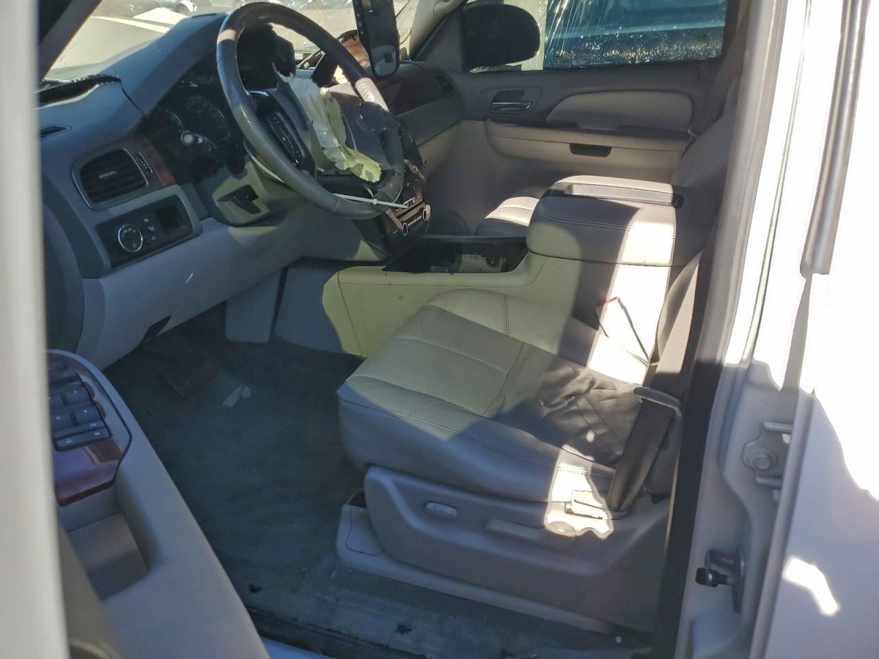 2007 CHEVROLET SUBURBAN C1500 photo 7