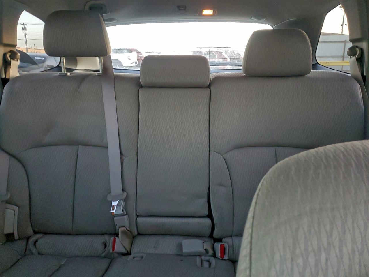 2010 SUBARU OUTBACK 2.5I PREMIUM photo 10