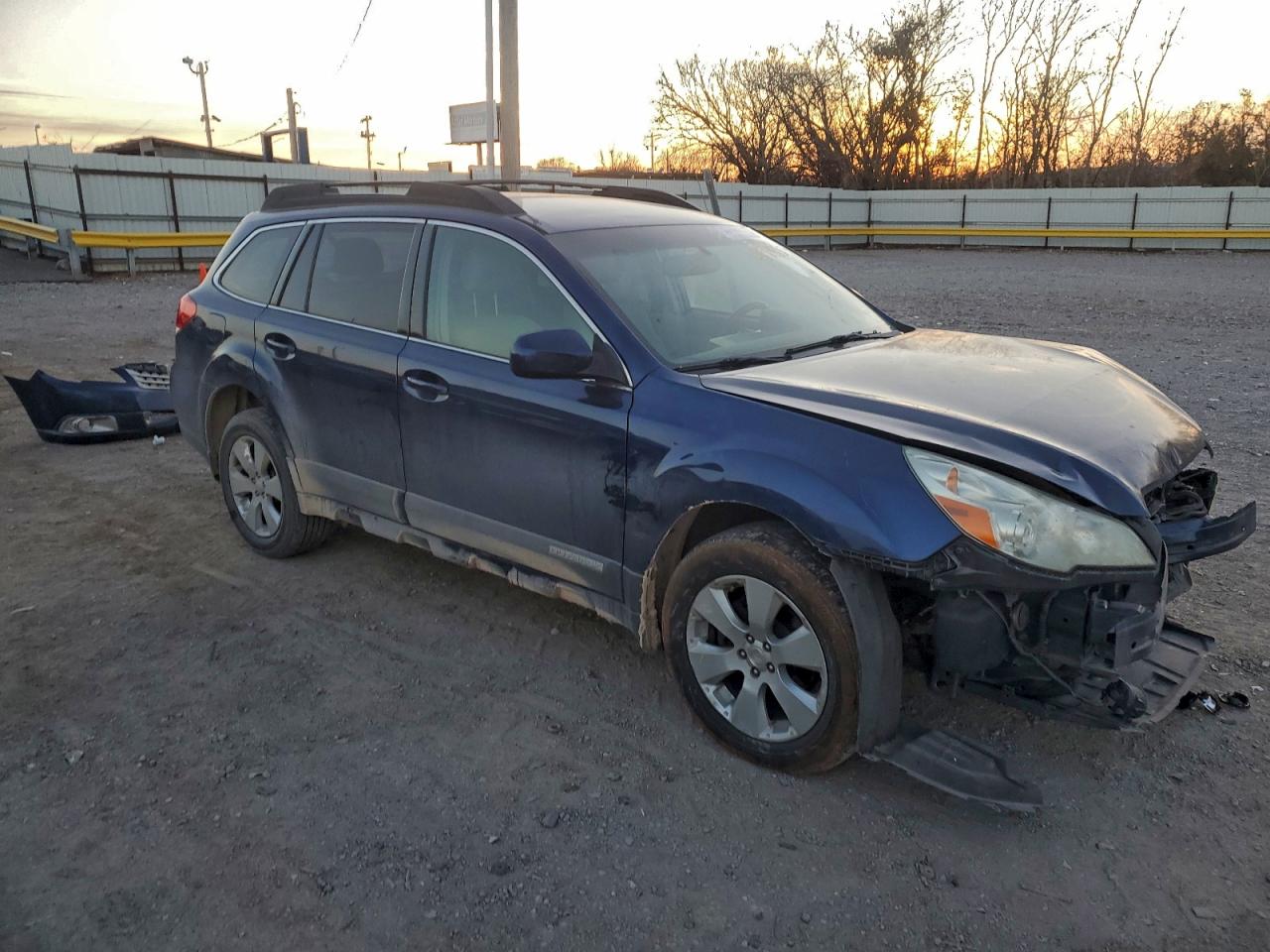 2010 SUBARU OUTBACK 2.5I PREMIUM photo 4