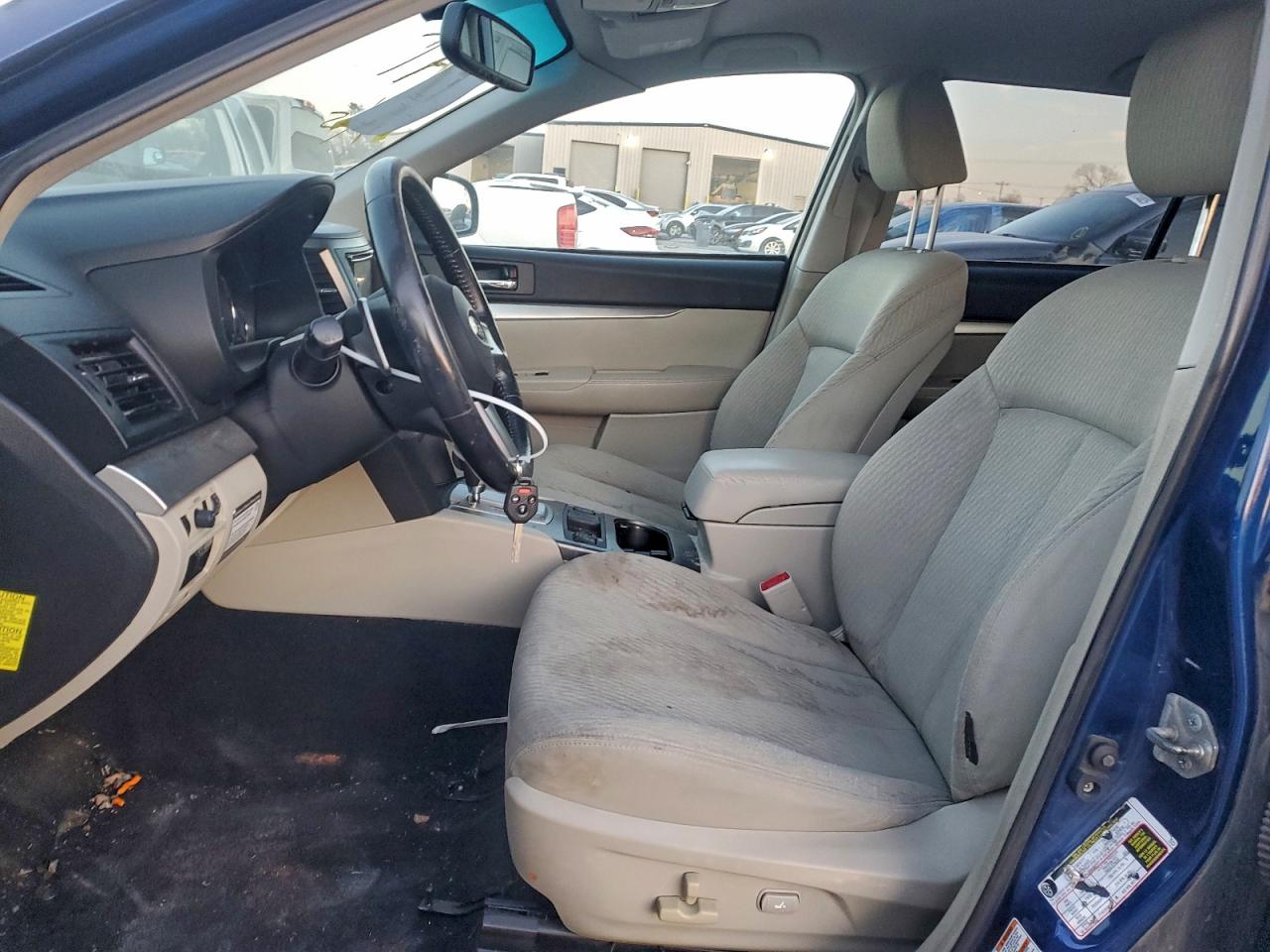 2010 SUBARU OUTBACK 2.5I PREMIUM photo 7