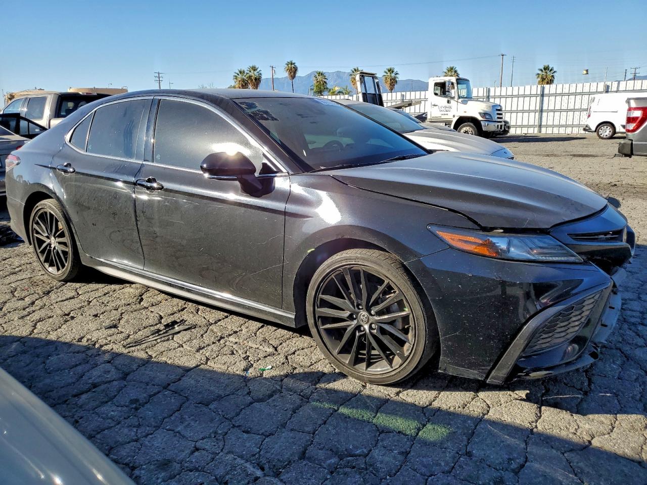 2021 TOYOTA CAMRY XSE photo 4