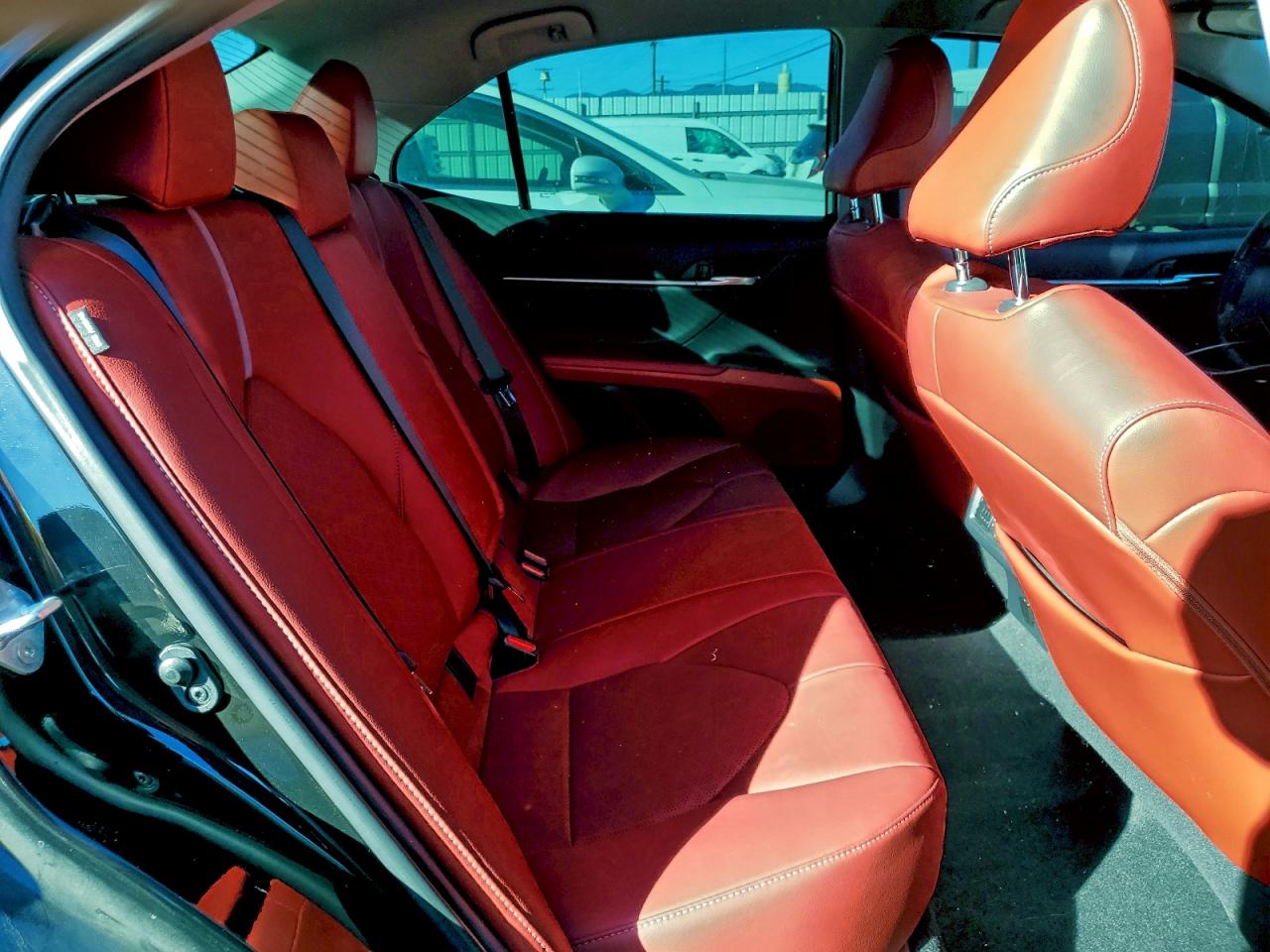 2021 TOYOTA CAMRY XSE photo 10