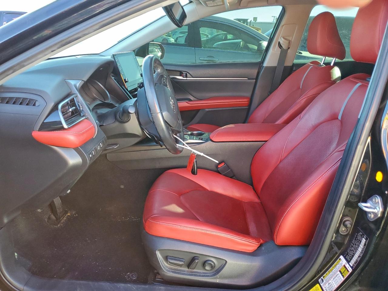 2021 TOYOTA CAMRY XSE photo 7