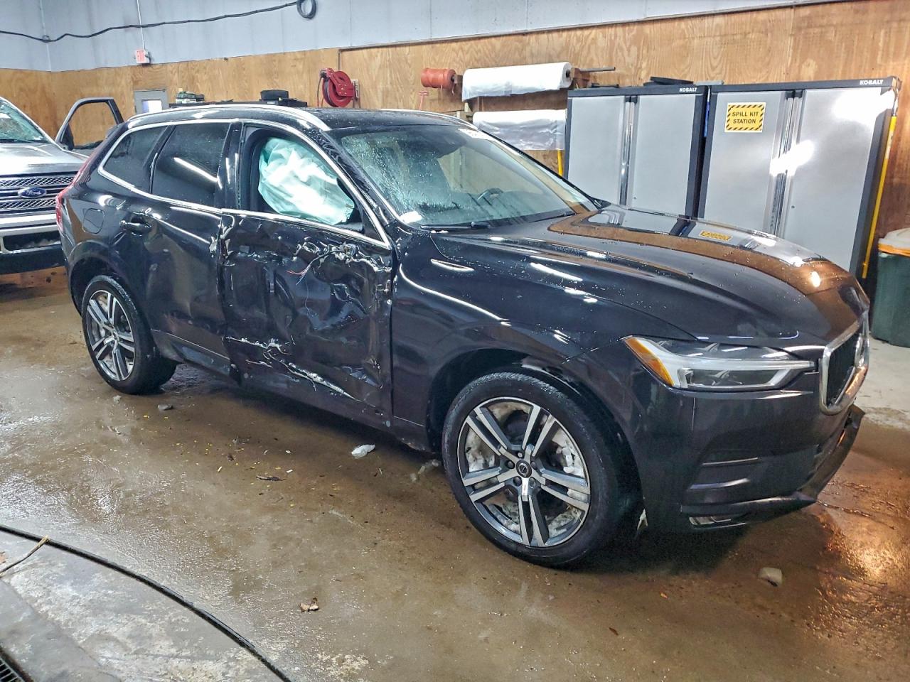 2021 VOLVO XC60 T5 MOMENTUM photo 4