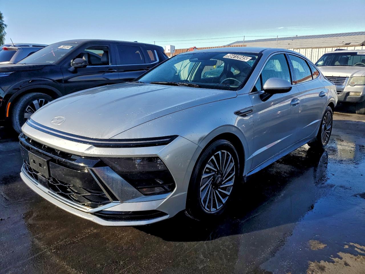 2025 HYUNDAI SONATA HYBRID — REAR END damage — photo 1