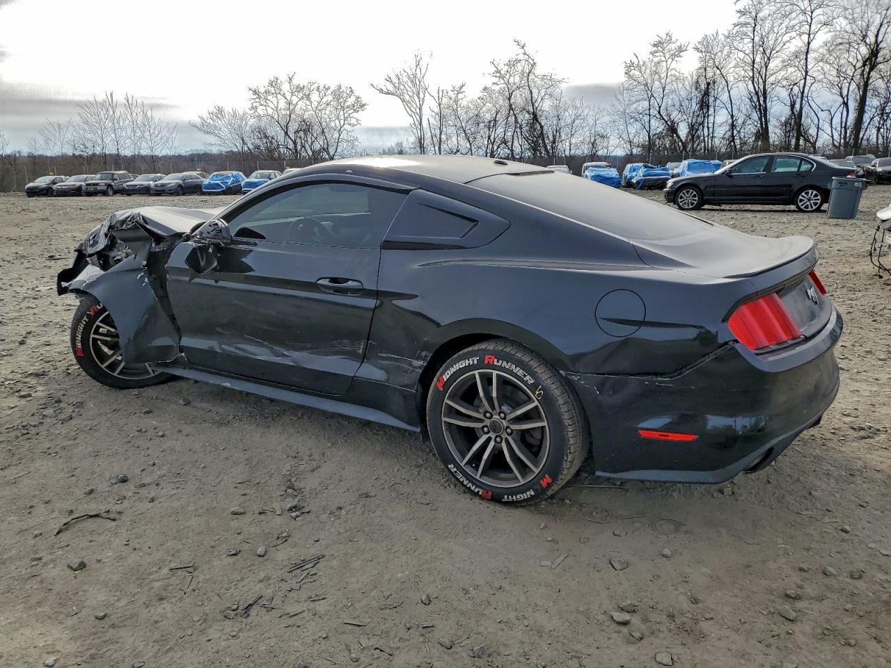2015 FORD MUSTANG photo 2