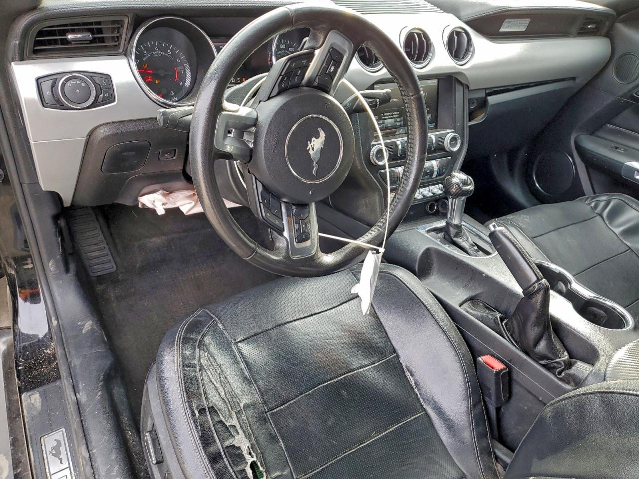 2015 FORD MUSTANG photo 8