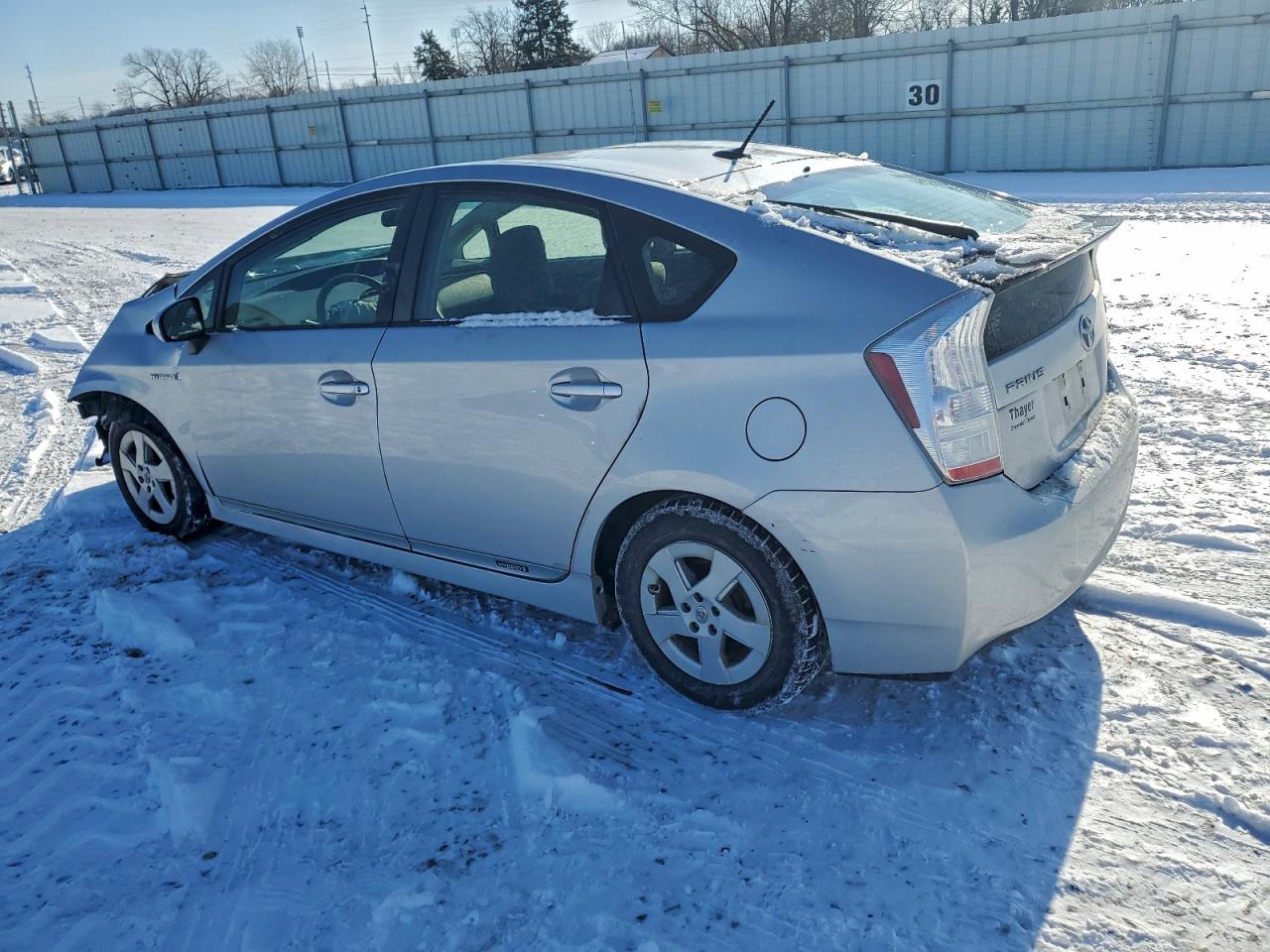 2011 TOYOTA PRIUS photo 2