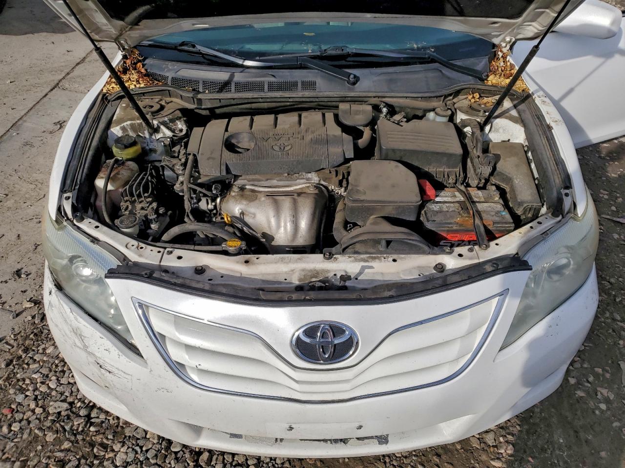 2011 TOYOTA CAMRY BASE photo 11