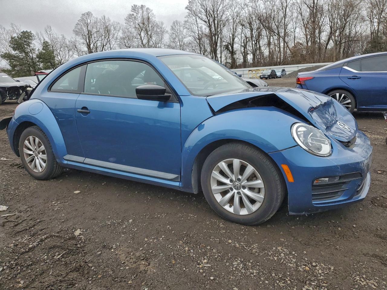 2017 VOLKSWAGEN BEETLE 1.8T photo 4