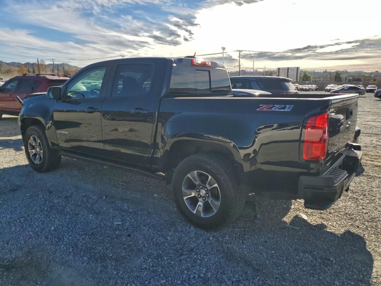 2019 CHEVROLET COLORADO Z71 photo 2